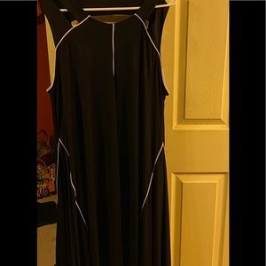 Women’s 2X Black white stripe maxi dress NWOT